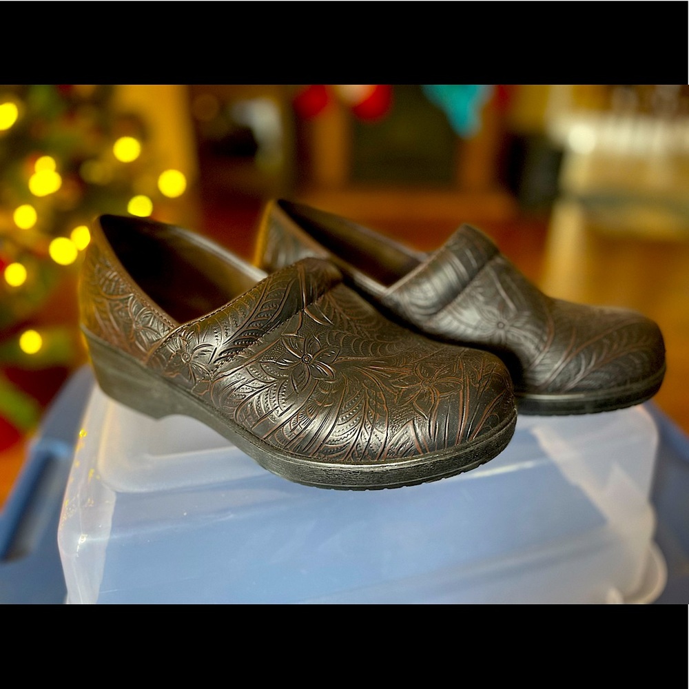 CushionAire Clogs